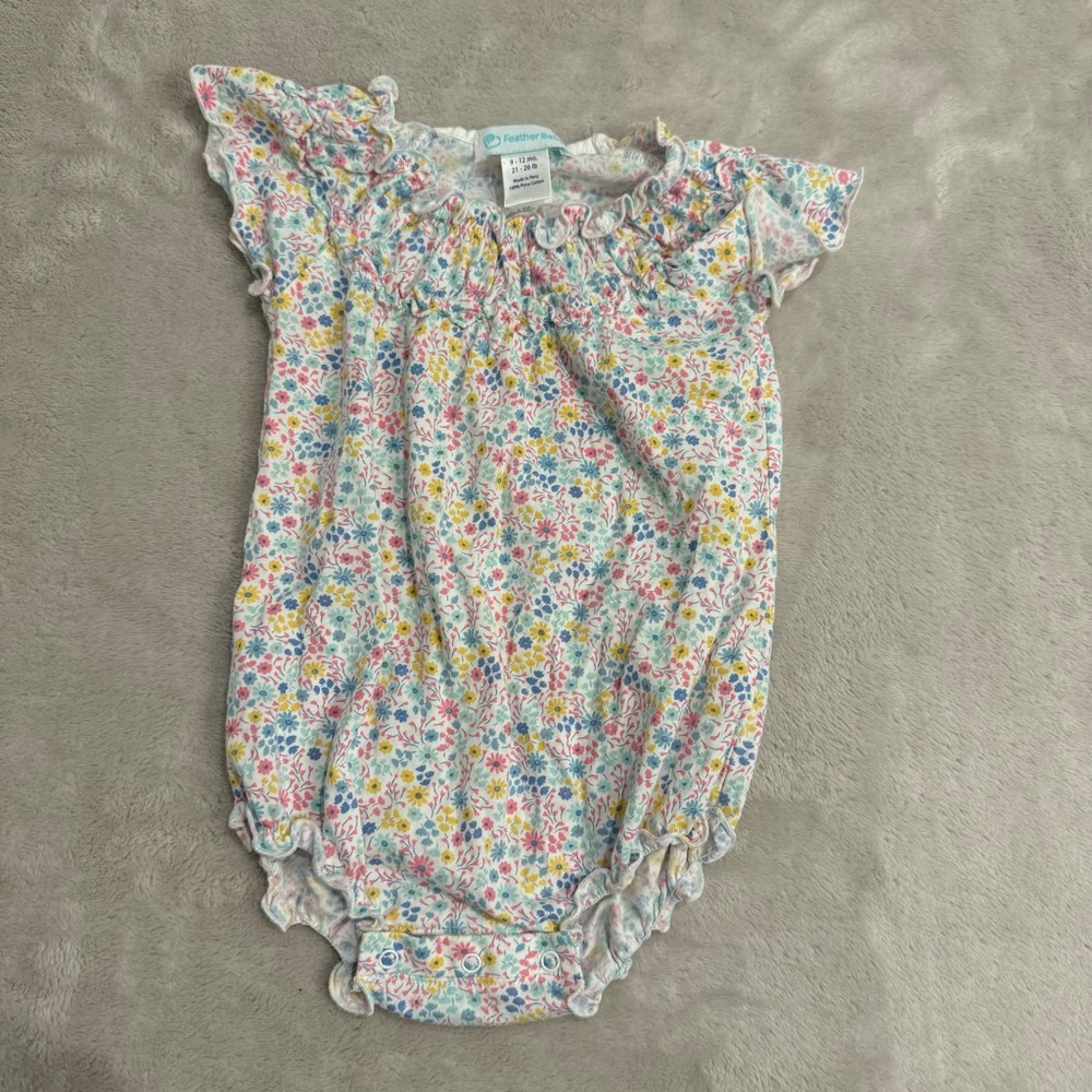Feather Baby Bubble Romper floral 9-12 months - Picture 1 of 5